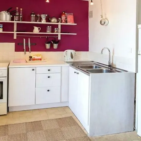 Calvi Sleeps 2 Wifi Apartman
